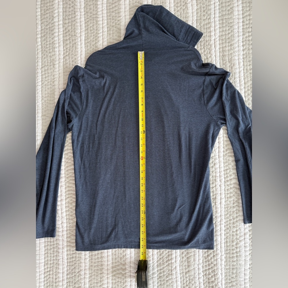 Men’s Vineyard Vines Hooded Long Sleeve Tee in Navy Blue, Size Large - Picture 4 of 6